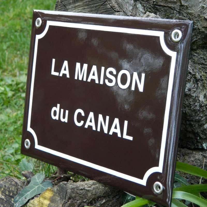 Créateur De Plaque De Rue En Email Professionnel Et Particulier 