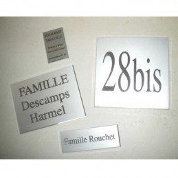 Plaque de porte avec une gravure individuelle – 180 x 65 mm, plaque en  plastique de couleur argent-métal, carrée, texte de gravure de couleur noir